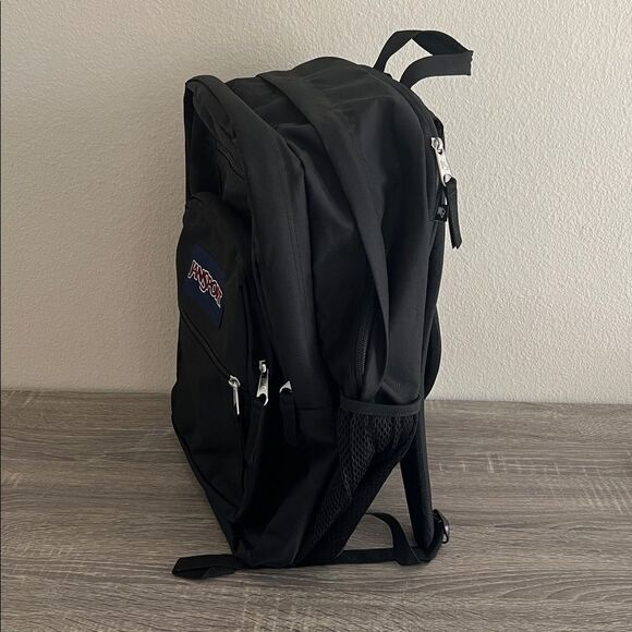 New Jansport Backpack - Picture 3 of 6